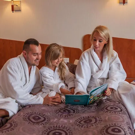 Lidia & Wellness Отель 4*