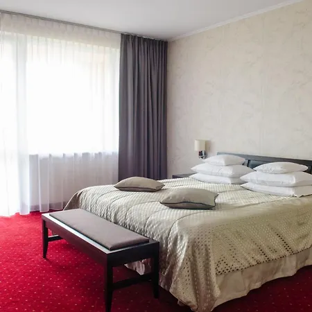 Отель Lidia & Wellness
