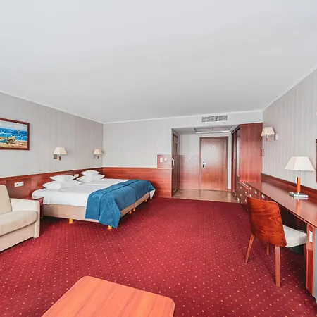 Lidia & Wellness 4*