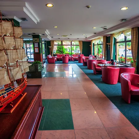 Lidia & Wellness 4*