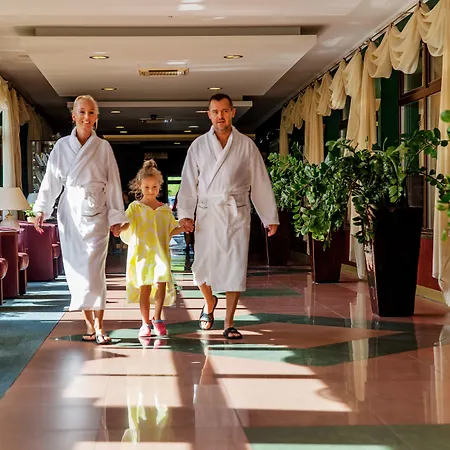 Hotell Lidia & Wellness 4*