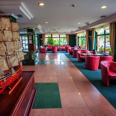 Lidia & Wellness 4* Дарлувко